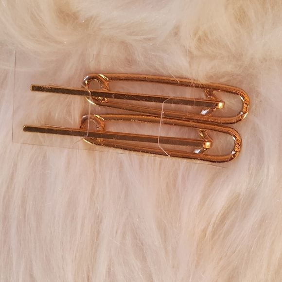 Paper Clip style Hair Pins with Rhinestones A Set of 2 Gold - Picture 4 of 4